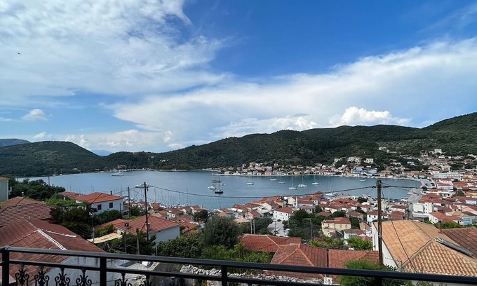 Vathy Casa | 3-bedroom house in charming Ithaki with AC, WiFi. Live the Greek dream