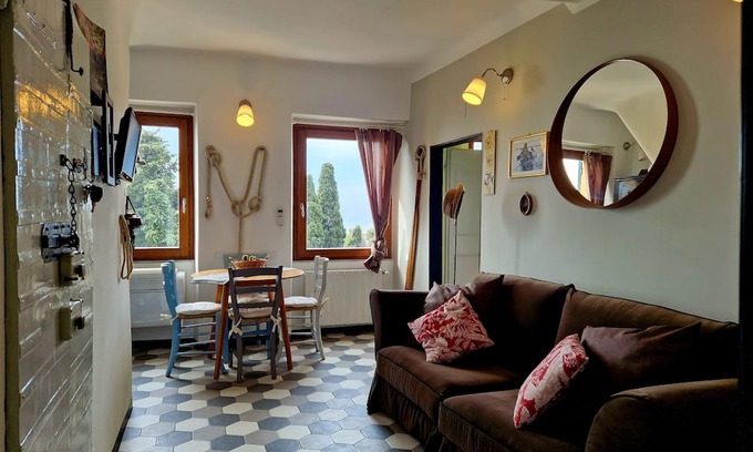 Pieve Ligure Apartamento | In Golfo Paradiso with sea view five minutes from the beach, with parking