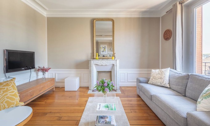 Maisons-Laffitte Apartamento | Charming Hausmann apartment 15 minutes from Paris