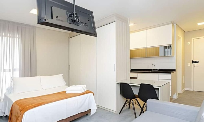 Campina do Siqueira Apartamento | 4-person studio near Barigui in Ink Champagnat