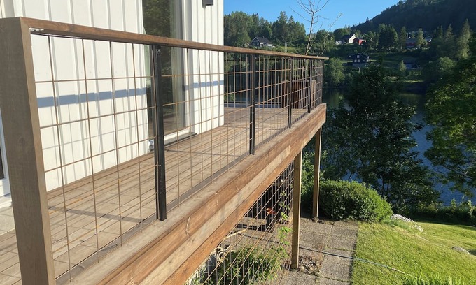 Porsgrunn Casa | Idyllic 4 Room Lake House w/ Option for 2 Glamping Tents & SUP-Private Dock