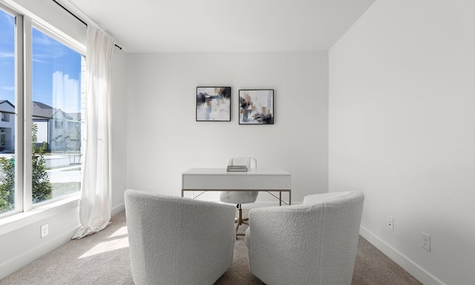 Katy Casa | Luxurious High Class 4Br Theatre Home
