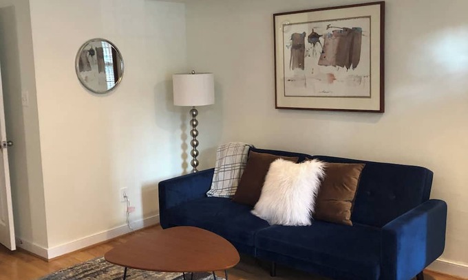 Logan Circle Apartamento | A City Gem! 1 Bedroom Apartment in the vibrant Logan Circle Area