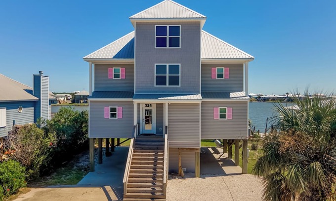 Royal Lagoons Casa | 5 Bedroom Home on Laffite Bay! Short walk to the beach!