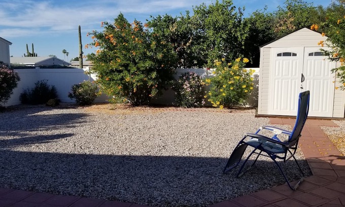 Desert Sands Golf Country Casa | Quiet and Nicely Decorated MH in Golf Community