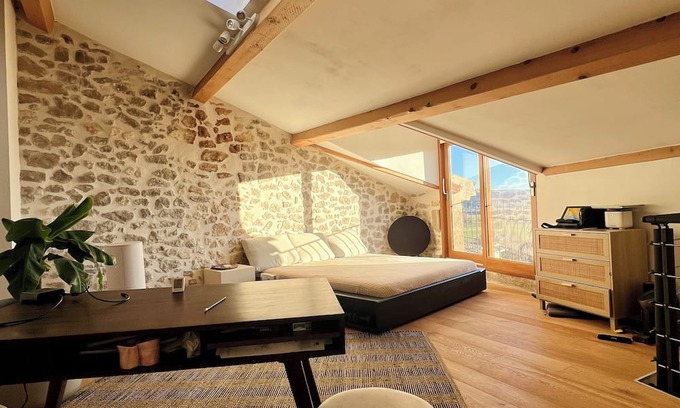 Mane Casa | House overlooking the Luberon