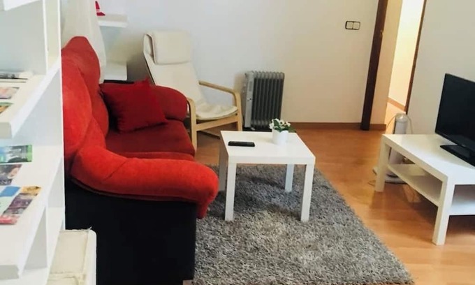 Carabanchel Apartamento | Large Flat Downtown Madrid 2