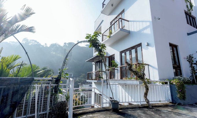 Kandy Apartamento | Charming 2-bedroom apartment with AC, WiFi - 10mins Walk to Kandy Lake & Temple