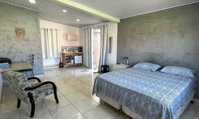 Sorocaba Apartamento | Suite 01 Sorocaba in Alto da Boa Vista with garage