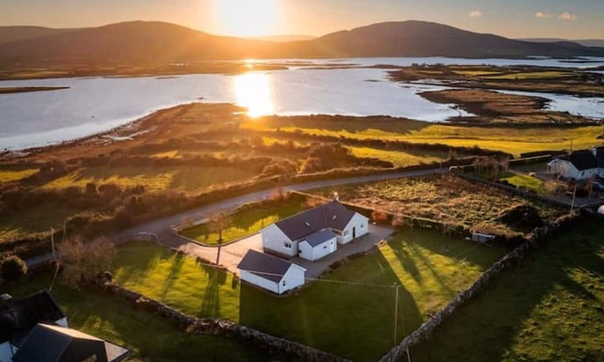 Doorus Casa | Idyllic 5* modern retreat, a stop along the breathtaking Wild Atlantic Way