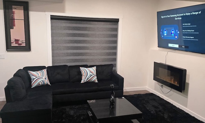 Chestermere Apartamento | Cozy 2-Bedroom Suite: 5 Minutes Walk To Chestermere Lake