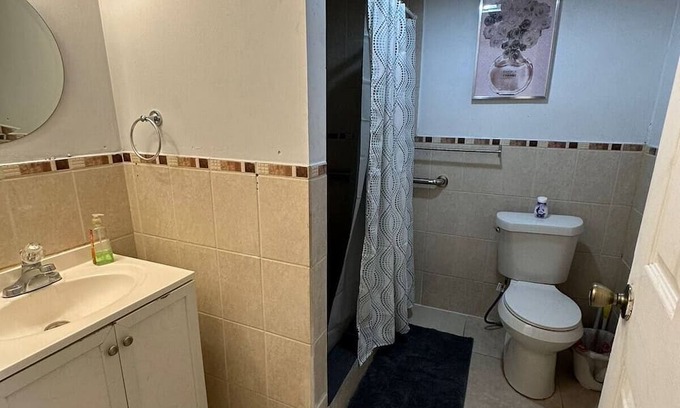 Bonanza Apartamento | Charming 2-bedroom apartment with WiFi, AC in superb Laredo