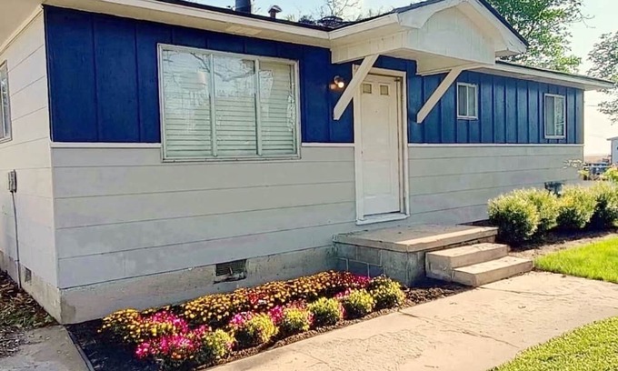 Blytheville Casa | Clean & Cozy 3-bedroom house in great neighborhood of Blytheville with AC, WiFi