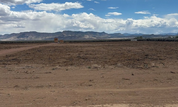Beryl Junction Alquiler De RV | Welcoming campground in Beryl for a peaceful getaway Spot 11