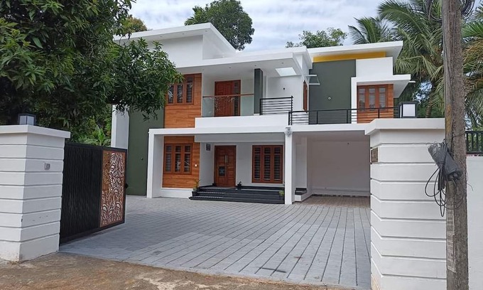 Chengannur Villa | Ethereal Retreat 4-bedroom villa in delightful Chengannur with WiFi, AC