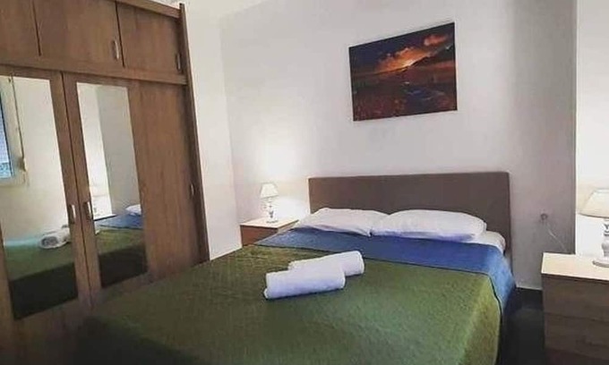 Petaloudes Apartamento | Calyspo Charming 1-bedroom apartment with WiFi, AC in gorgeous Rodos