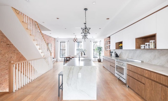 Crown Heights Apartamento | Crown Terrace by Rove | Duplex w/Outdoor Spaces