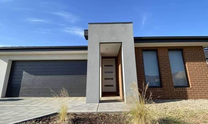 Melton South Casa | New family-friendly home