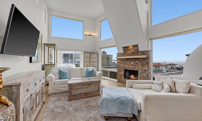Gas Lamp Section Casa | Stunning 4 story Manhattan Beach Sand Section Home