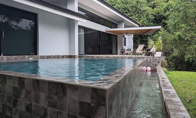 Dominicalito Casa | SOULSHINE Private, Secure, Picturesque and Peaceful. SEEKING 6 MONTH RENTER