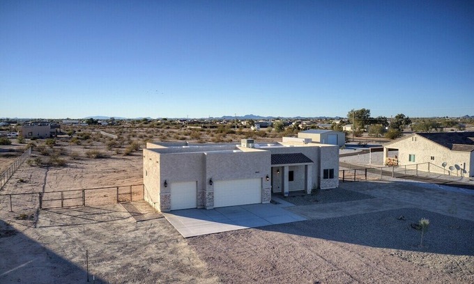 Wittmann Casa | Stunning Sonoran Horse Property on Desert Acre