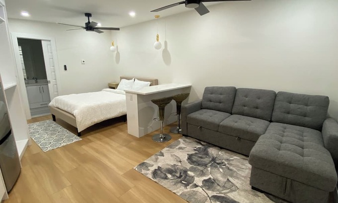 Newton Apartamento | Calm Corner Retreat: Calm Escape