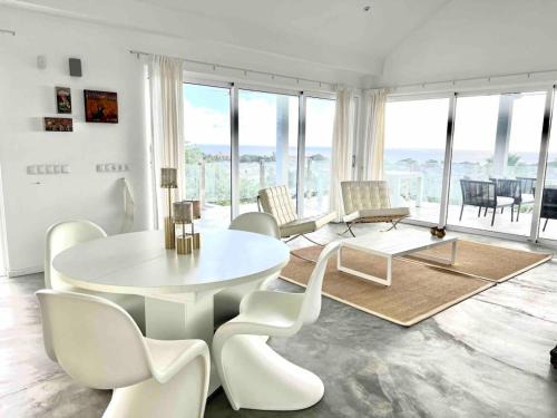 Marie Pampoen Apartamento | Heerlijk appartement met zeezicht en privezwembad