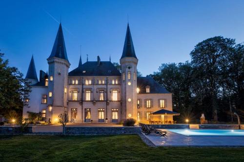 Cuisery Apartamento | Villa Elise open for 15 guests beautiful