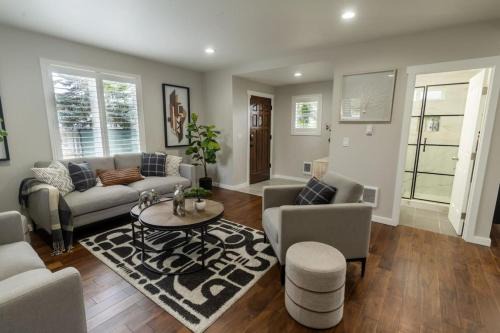 Parkland Casa | Comfy Twin Beds in Tacoma
