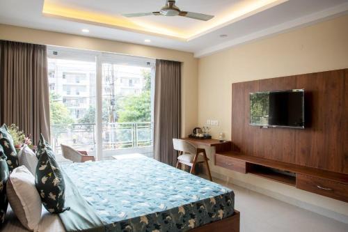 Gurugram Casa | RedLeaf Golf course