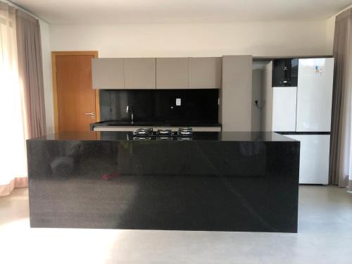 Itacimirim Casa | Casa de quatro suítes em ITACIMIRIM