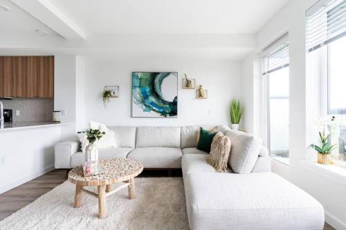 Yesler Terrace Apartamento | Cozy 1 bed with city/water view.