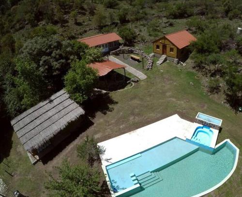 Calamuchita Department Chalet De Esquí | Pueblo Rancho, cabaña con pileta