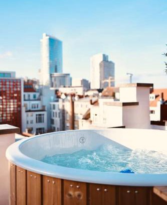 Upper Town Apartamento | Luxury 200sqm appartment / hot tub / sauna