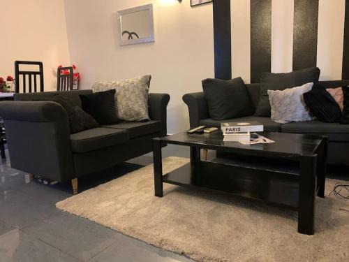 Douala Apartamento | Chanel Home