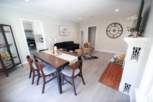 Glendale Casa | beautiful new 2 bedroom house in Glendale